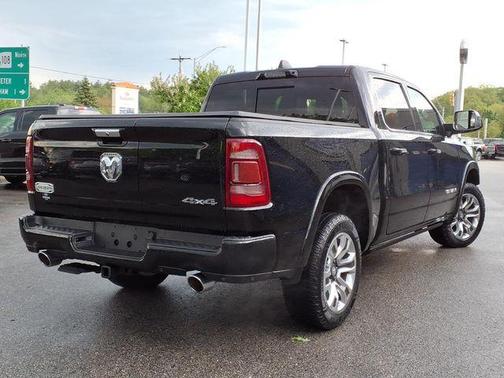 Diamond Black Crystal Pearlcoat 2021 RAM 1500 Longhorn