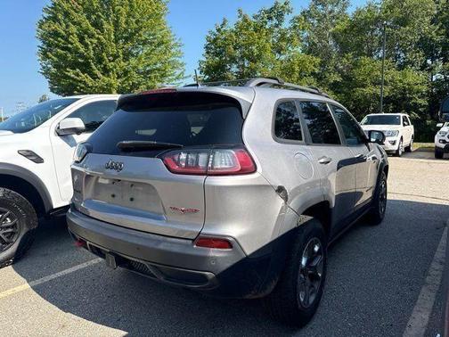 Billet Silver Metallic Clearcoat 2019 Jeep Cherokee Trailhawk
