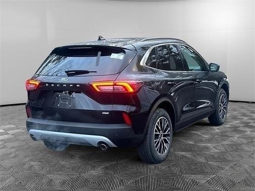 2026 Ford Escape PHEV SE