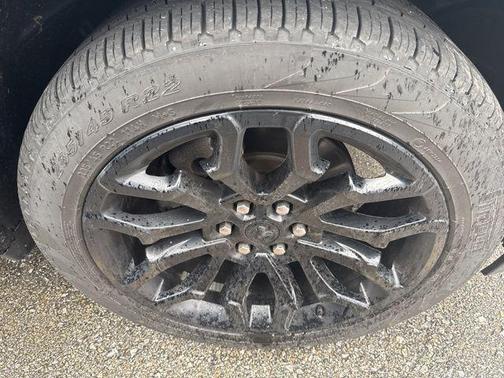 Diamond Black Crystal Pearlcoat 2025 RAM 1500 Limited