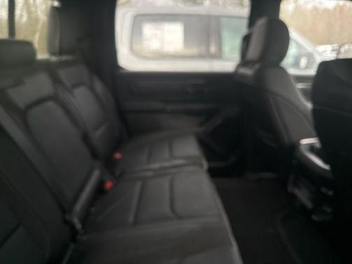 Diamond Black Crystal Pearlcoat 2025 RAM 1500 Limited