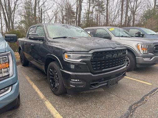 Diamond Black Crystal Pearlcoat 2025 RAM 1500 Limited