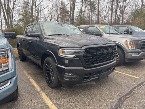 Diamond Black Crystal Pearlcoat 2025 RAM 1500 Limited