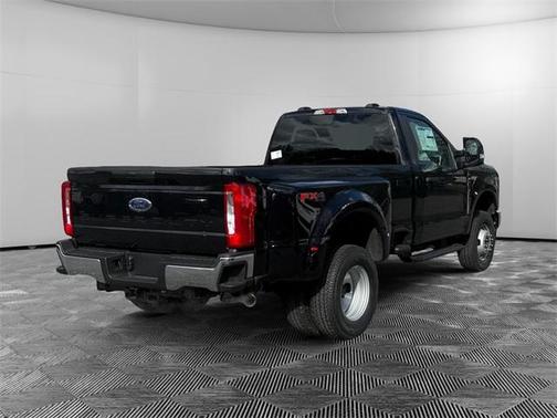 2025 Ford F-350 XLT