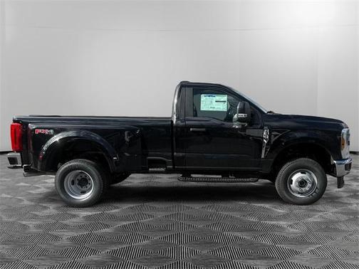 2025 Ford F-350 XLT