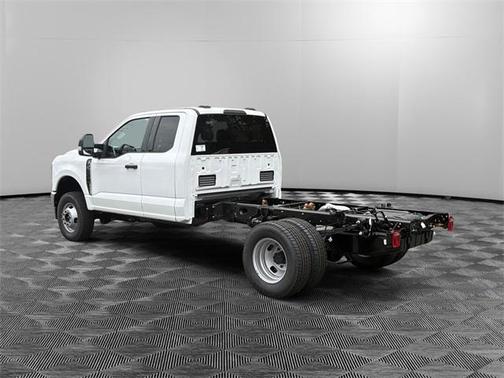 2026 Ford F-350 XLT