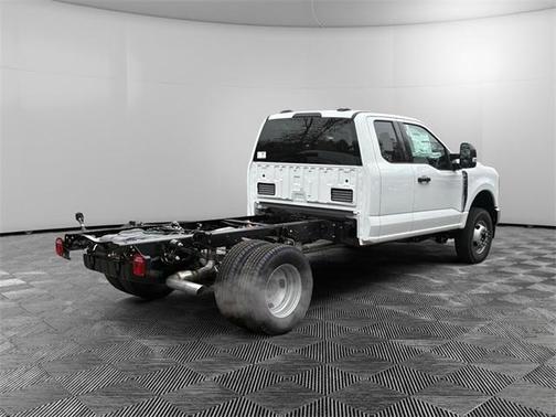 2026 Ford F-350 XLT