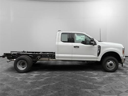 2026 Ford F-350 XLT