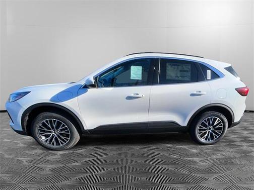 2025 Ford Escape SE