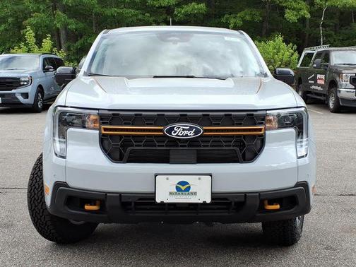 Space White Metallic 2026 Ford Maverick Tremor