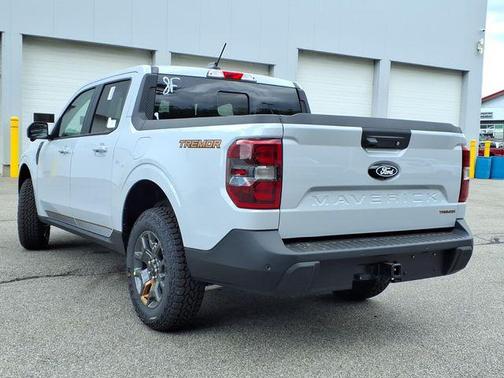 Space White Metallic 2026 Ford Maverick Tremor