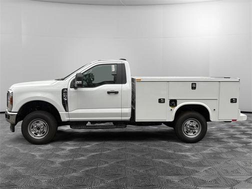 2025 Ford F-250 XL