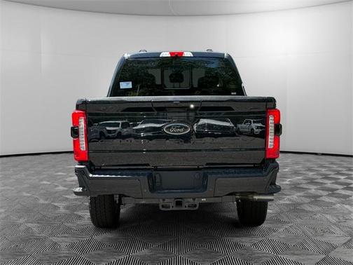 2025 Ford F-350 Lariat