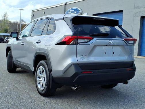 Silver Sky Metallic 2023 Toyota RAV4 LE