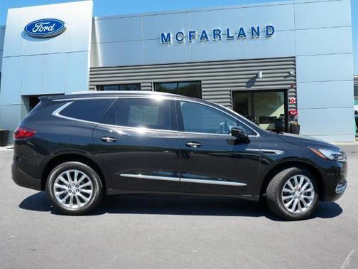 Photo 2 of 26 of 2018 Buick Enclave Premium
