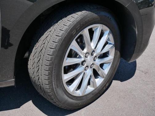 Photo 4 of 26 of 2018 Buick Enclave Premium
