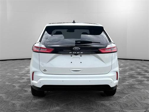 2022 Ford Edge ST Line