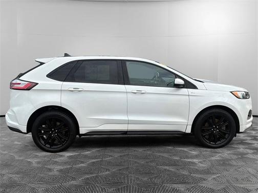 2022 Ford Edge ST Line