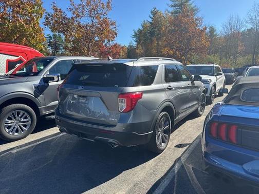 2024 Ford Explorer XLT