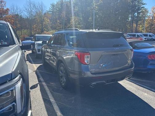 2024 Ford Explorer XLT