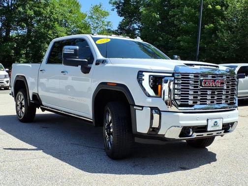 Summit White 2025 GMC Sierra 2500 Denali