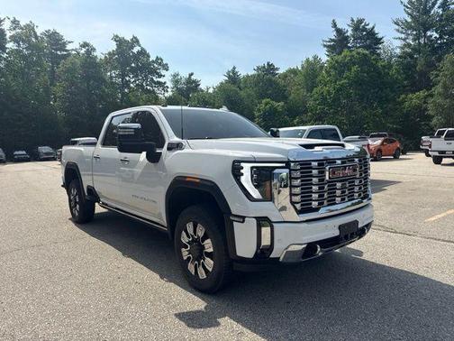 Summit White 2025 GMC Sierra 2500 Denali