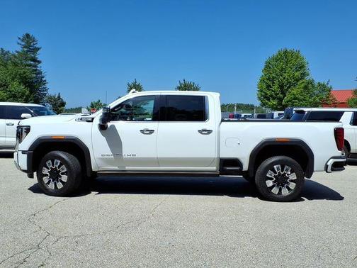 Summit White 2025 GMC Sierra 2500 Denali