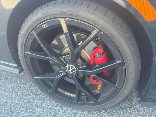 2024 Volkswagen Golf GTI 1.4T TSI