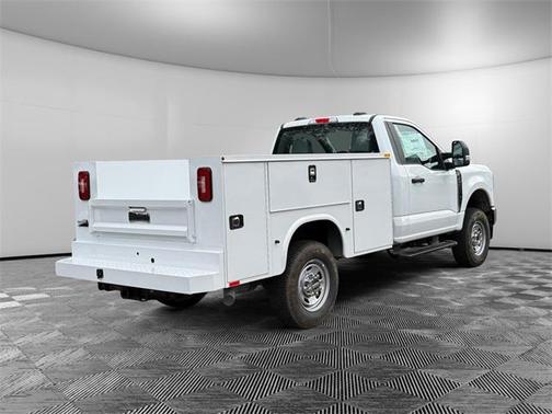 2025 Ford F-250 XL