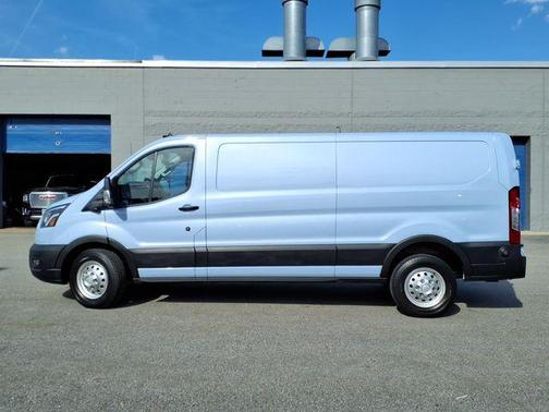 Oxford White 2023 Ford Transit-150 Base