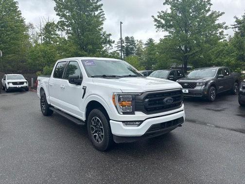 Oxford White 2023 Ford F-150 XLT