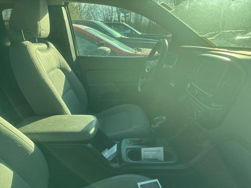 2022 GMC Canyon Elevation Standard