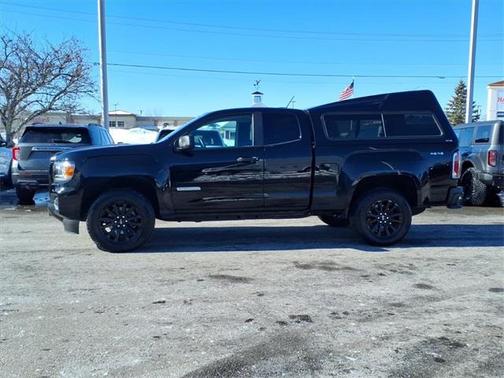 2022 GMC Canyon Elevation Standard