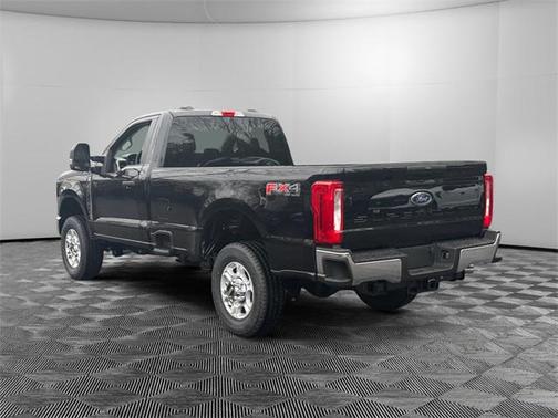 2025 Ford F-350 XLT