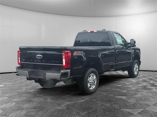 2025 Ford F-350 XLT