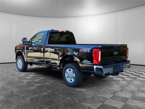 2025 Ford F-350 XLT