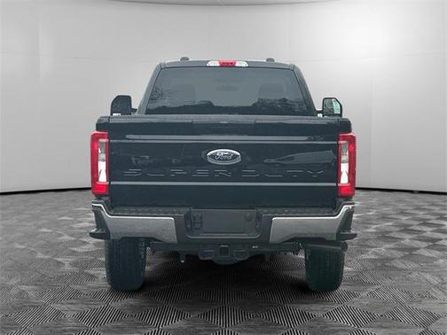 2025 Ford F-350 XLT