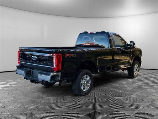 2025 Ford F-350 XLT