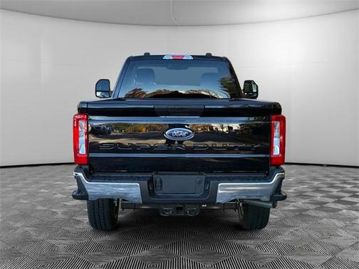 2025 Ford F-350 XLT