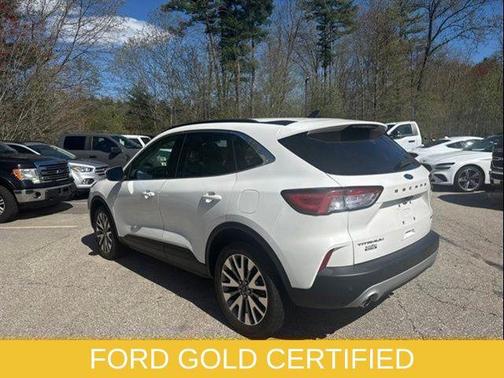 Star White Metallic Tri-Coat 2022 Ford Escape Titanium