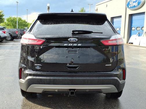 Agate Black Metallic 2022 Ford Edge SEL