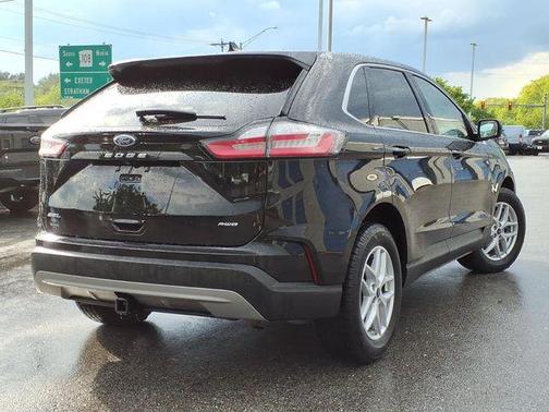 Agate Black Metallic 2022 Ford Edge SEL