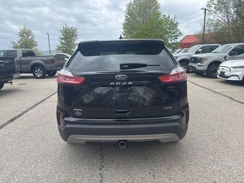 Agate Black Metallic 2022 Ford Edge SEL