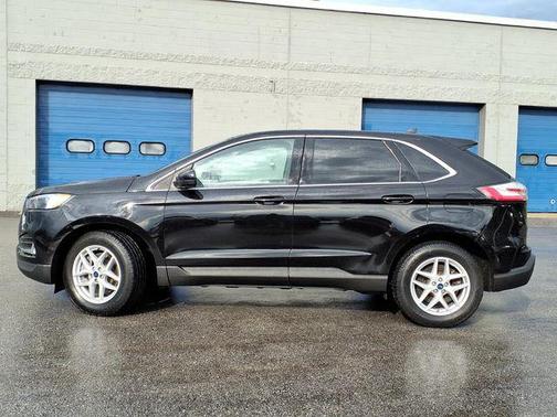 Agate Black Metallic 2022 Ford Edge SEL