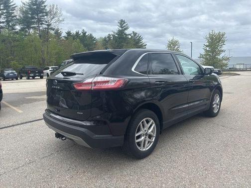 Agate Black Metallic 2022 Ford Edge SEL