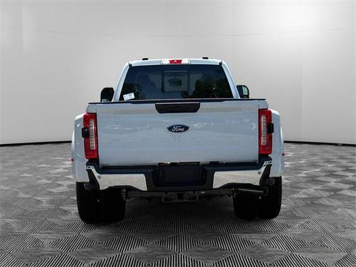 2025 Ford F-350 XLT