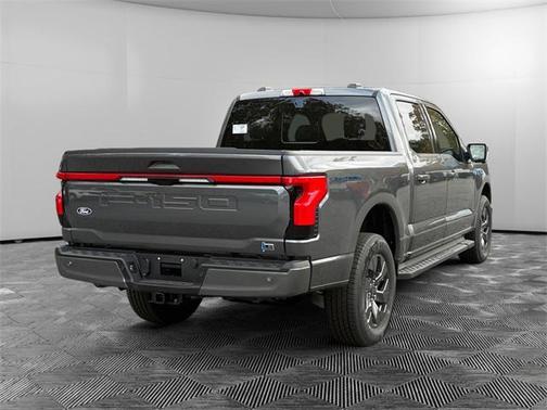 2025 Ford F-150 Lightning LARIAT