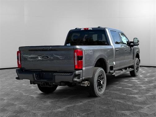 2025 Ford F-350 XLT