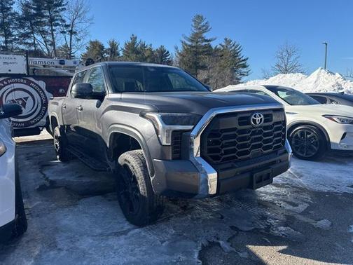 2024 Toyota Tundra SR5