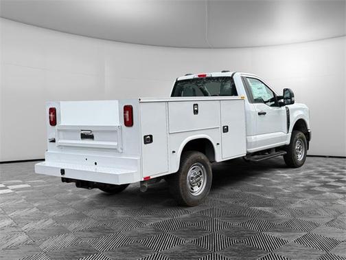 2025 Ford F-250 XL